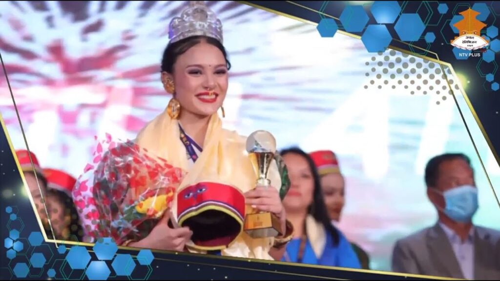 सिक्किमे साङ डोमा तामाङले काठमाडौंमा मिस तामाङ वर्ल्ड २०२१ को ताज पहिरहिन